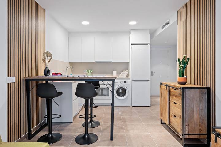 Apartamento entero, Apartamento 'Mabicarent Playa 2' con terraza privada, Wi-Fi y aire acondicionado in Platja de les Madrigueres (el Vendrell), Calafell