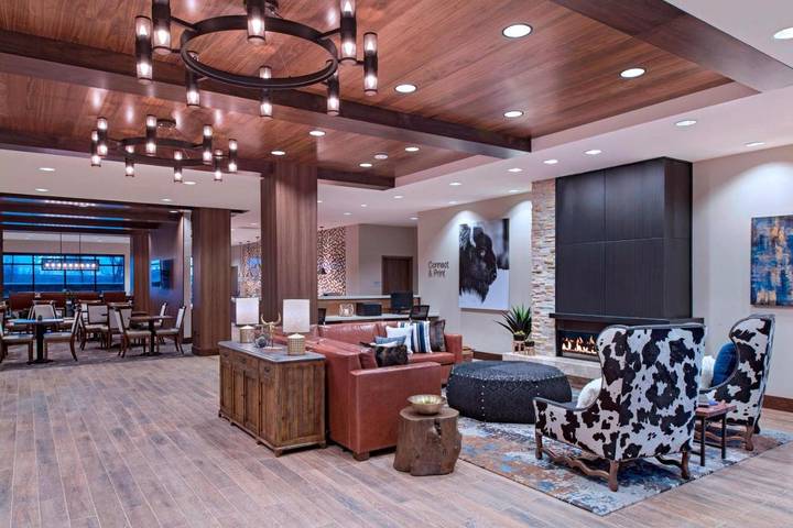 Hôtel pour 4 personnes, avec piscine et jacuzzi, animaux acceptés