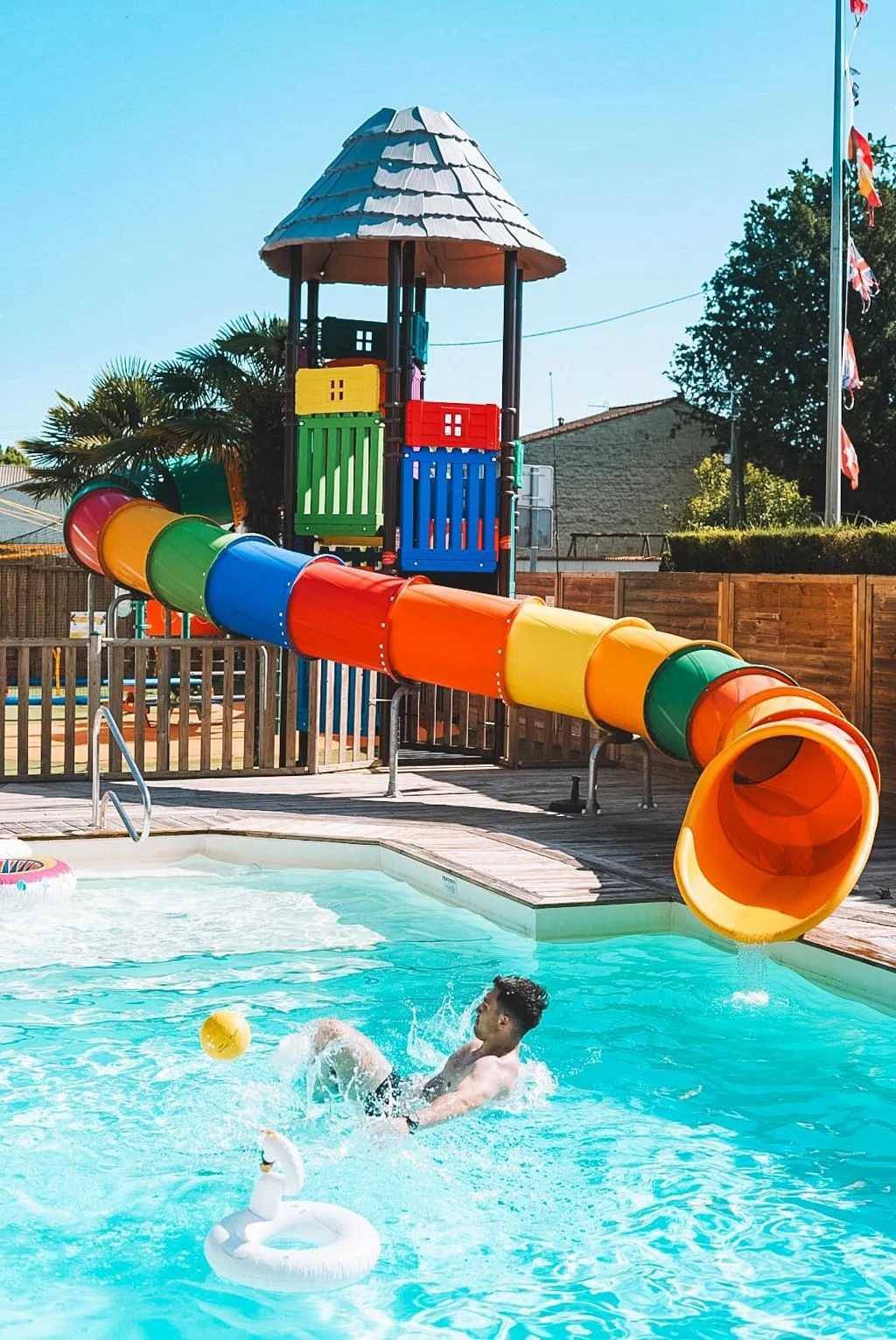 Camping 3 étoiles - Parc aquatique - ccbbbeg in Surgères, Rochefort und Umgebung