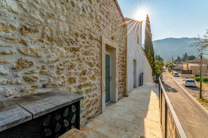 Appartamento intero, Appartamento 'Duplex Canto Cigalo 13' con Wi-Fi e aria condizionata in Robion, Parco naturale regionale del Luberon
