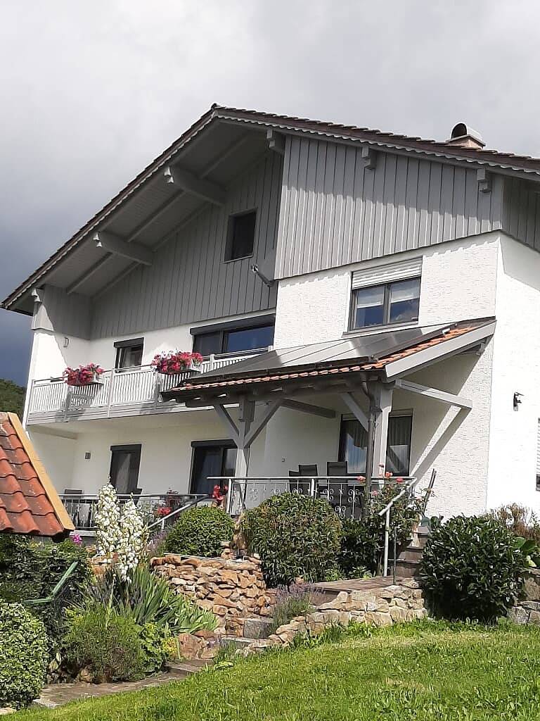 Ganze Wohnung, Haus Spiessl - Fewo I (48qm) für 2 Personen mit Terrasse und Liegewiese in Bad Griesbach, Bayerische Golf und Thermenland