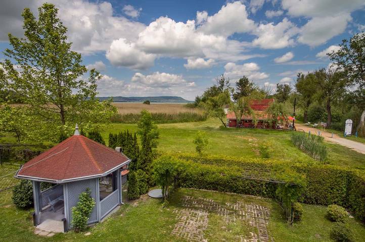 Ferienwohnung für 4 Personen, mit Balkon und Garten in Balatonmariafürdö - 3