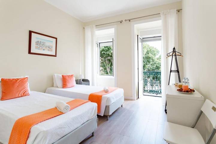 BnB für 4 Personen, mit Balkon und Ausblick in Lissabon