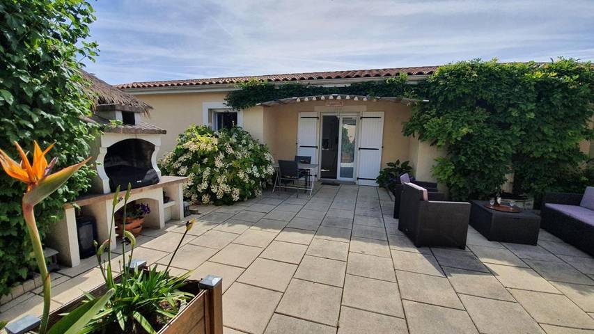 Location de vacances pour 2 personnes, avec jardin à Saint-Georges-lès-Baillargeaux - 3