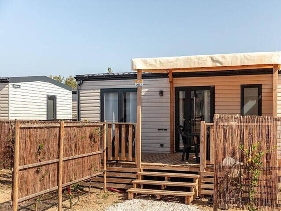 Camping Village Laguna Blu - Mobilheim 6 personen - Mobilheim | Comfort | 3 Zi. | 6 Pers. | Erhöhte Terrasse | Clim. in Fertilia, Sassari Provinz