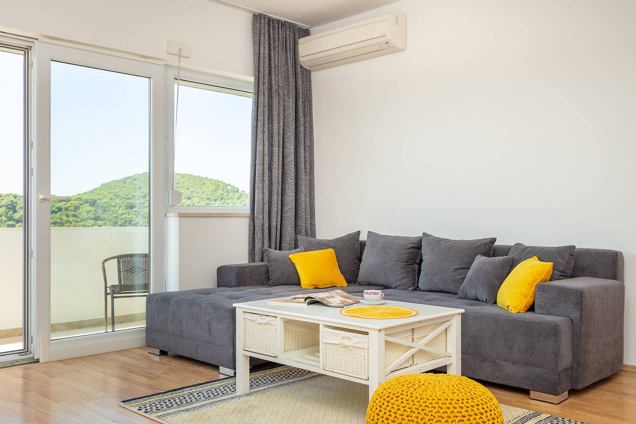 Appartement entier, Appartement de vacances pour 6 personnes avec balcon in Dubrovnik, Grad Dubrovnik