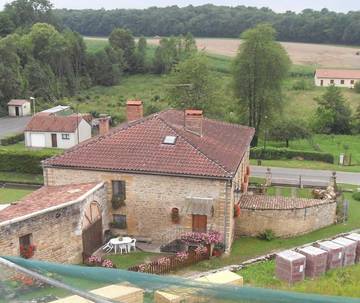 Gîte pour 5 personnes, avec jardin dans Marne