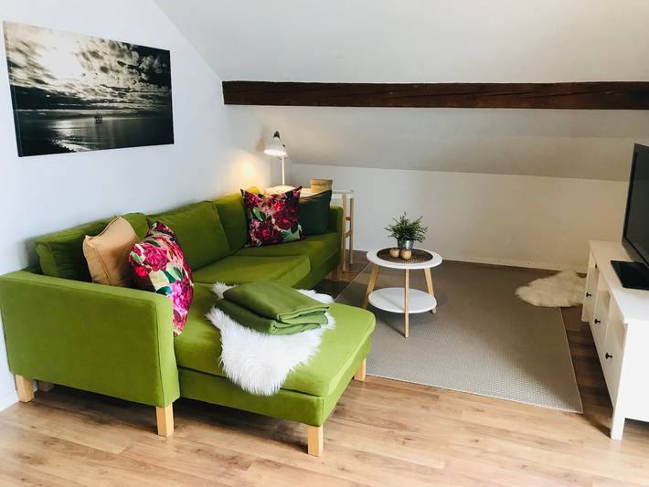 Hel lejlighed, Haus Am Apfelweg – 'Topaz' Apartment with Lake View, Balcony, and Wi-Fi in Kippenhausen, Immenstaad am Bodensee