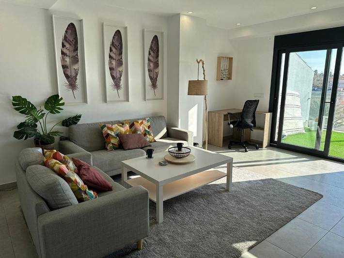Appartement de vacances pour 6 personnes, avec piscine et terrasse