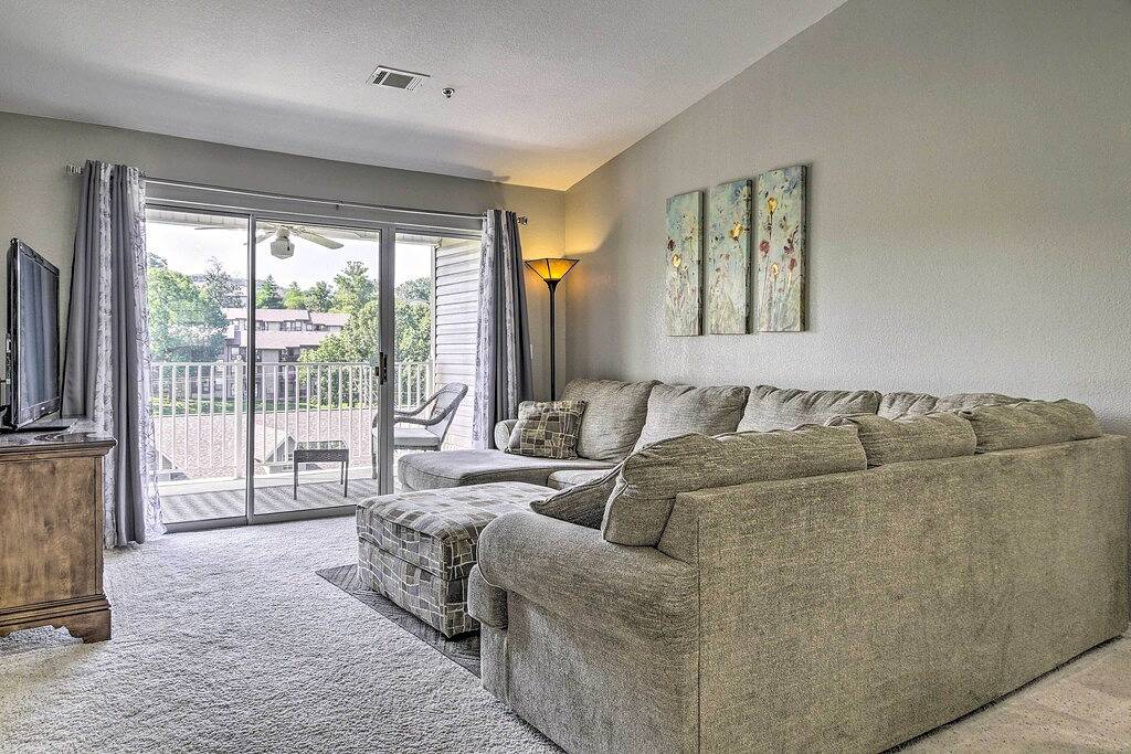 Ganze Wohnung, 3 Mi to Branson Strip: Condo w/ Balcony! in Branson, Table Rock Lake