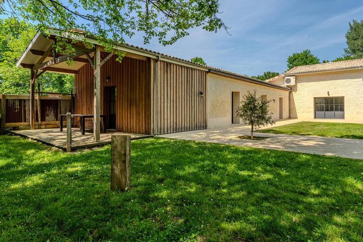 Chalet para 8 personas, con terraza además de jardín y vistas - 1