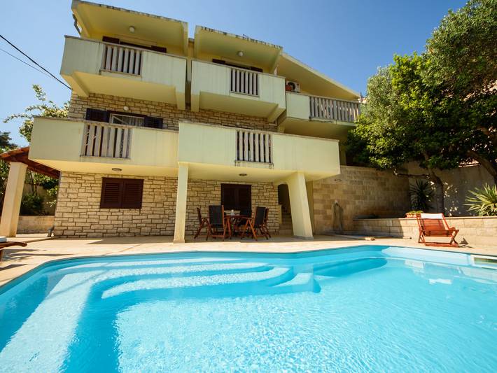 Casa de vacaciones para 10 personas, con jardín y terraza, Se admiten mascotas - 1