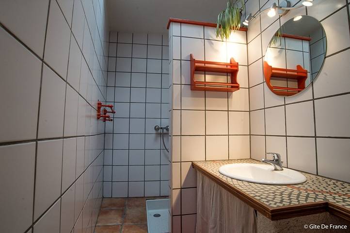 Gîte pour 2 personnes, avec jardin, animaux acceptés dans le Puy-de-Dôme - 4