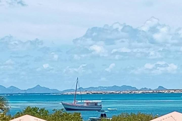 Villa für 4 Personen, mit Ausblick und Terrasse sowie Pool in St. Martin