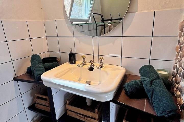Gîte pour 6 personnes, avec jacuzzi ainsi que jardin et terrasse à Hudimesnil - 4