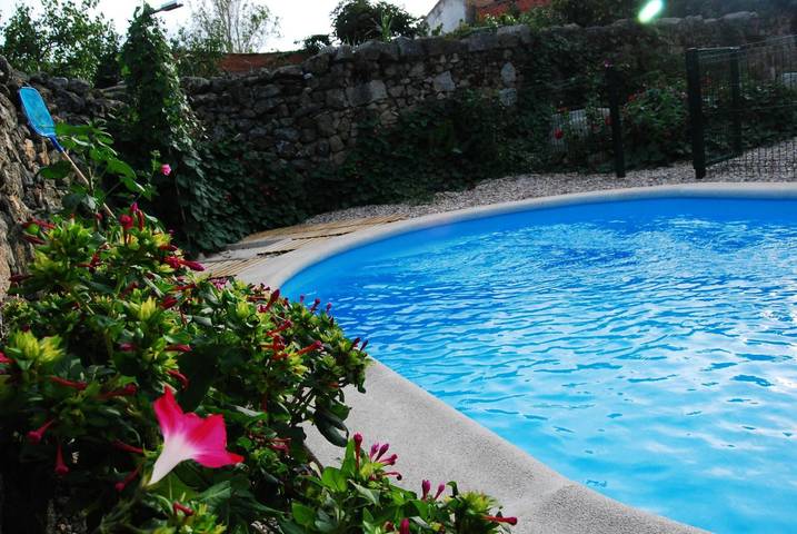 Casa rural para 9 personas, con Jardín