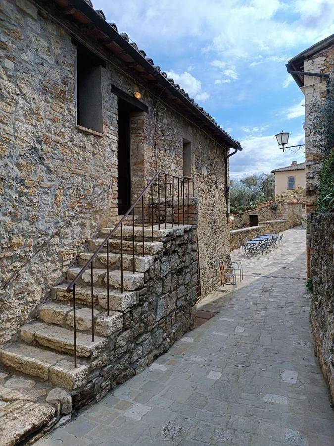 Location de vacances pour 3 personnes, avec jardin ainsi que sauna et jacuzzi, animaux acceptés à San Quirico d'Orcia - 3