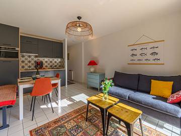 Gîte pour 4 personnes, avec terrasse et jardin dans Plage de la Légenèse