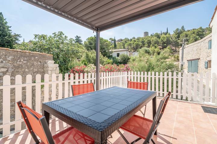 Casa de vacaciones 'Location Gîte Dans Les Corbières' con vistas a la montaña, terraza privada y Wi-Fi in Roquefort-des-Corbières, Costa mediterránea (Francia)
