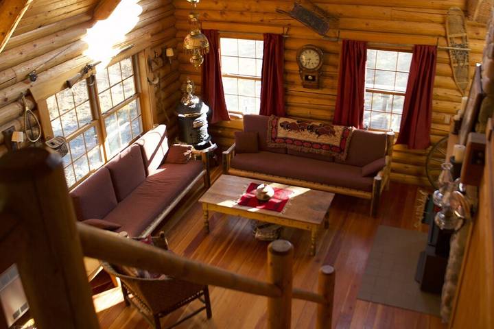 Log cabin for 10 people, with balcony, with pets in Glacier National Park