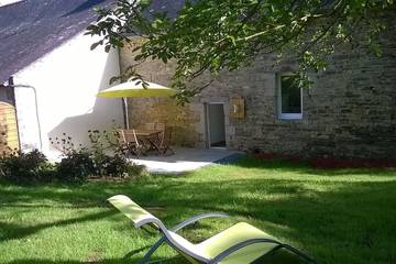 Gîte pour 5 personnes, avec jardin à Plonéour-Lanvern