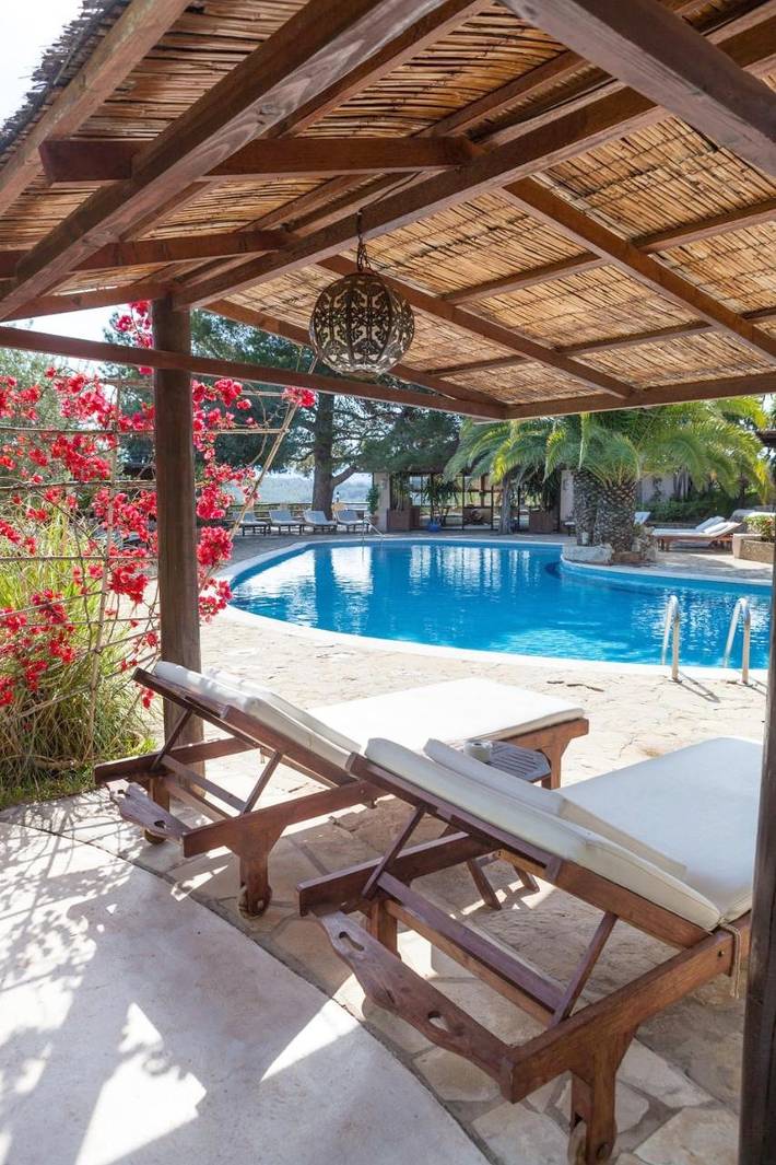 Casa rural para 3 personas, con piscina y jardín en San Miguel de Balansat - 2