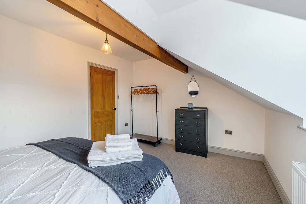 3 bedroom accommodation in Kendal in Kendal, Lake District