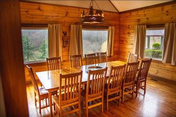 Lodge for 18 Guests in Ohio, USA, Picture 1