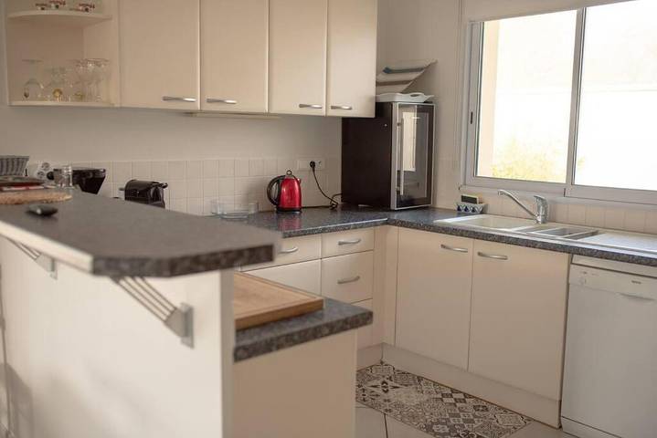 Location de vacances pour 7 personnes, avec terrasse et piscine à Saubion - 2