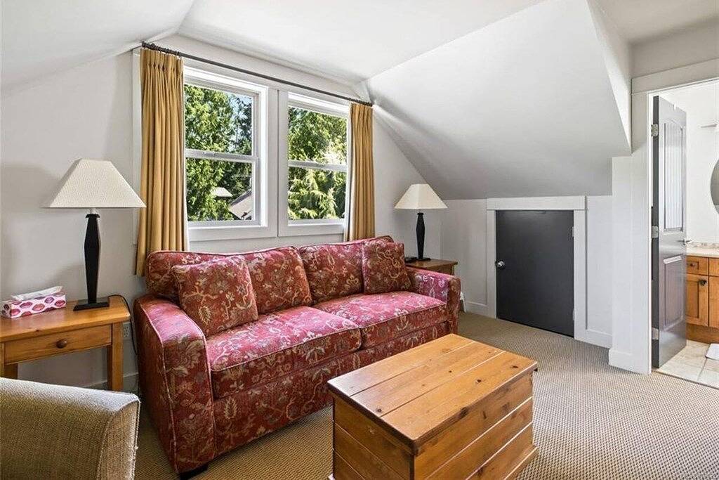 Fairwinds Cottage - Vancouver Island Getaway in Parksville, Regional District of Nanaimo