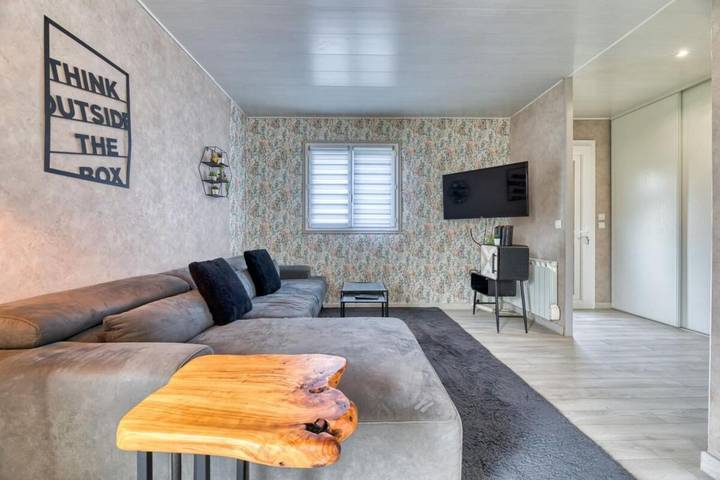Location de vacances pour 8 personnes, avec Terrasse et Jardin à Val-de-Reuil - 4