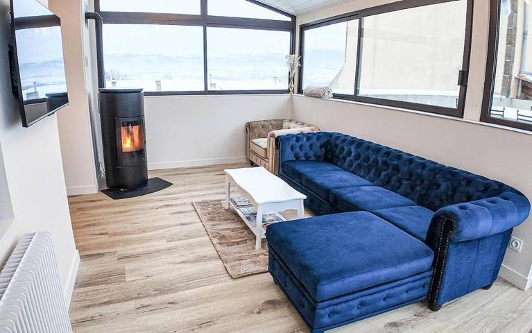 Appartement de vacances pour 6 personnes, avec Balcon ainsi que Terrasse et Vue à Polignac