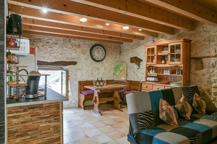 Ganze Wohnung, Ferienwohnung 'Le Portougais, À Chanaz' mit Wlan und Klimaanlage in Conjux, Chambéry und Umgebung