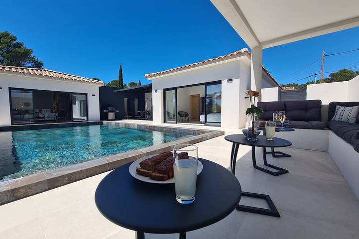 Location de vacances pour 10 personnes, avec terrasse à Puget