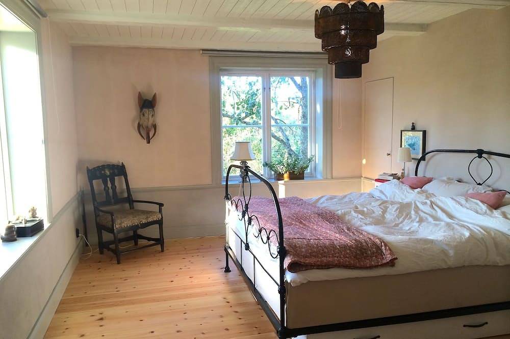 Einzigartiges Haus aus dem 18. Jahrhundert am Meer in Resarö, Stockholmer Schären in Vaxholm, Stockholmer Schärengarten
