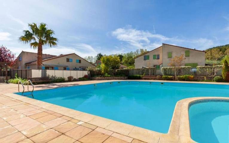 Casa de vacaciones para 4 personas, con terraza y piscina - 1