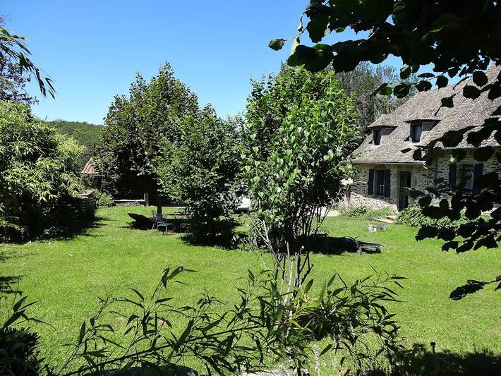 Gîte pour 8 personnes, avec terrasse et jardin dans Auvergne-Rhône-Alpes - 3