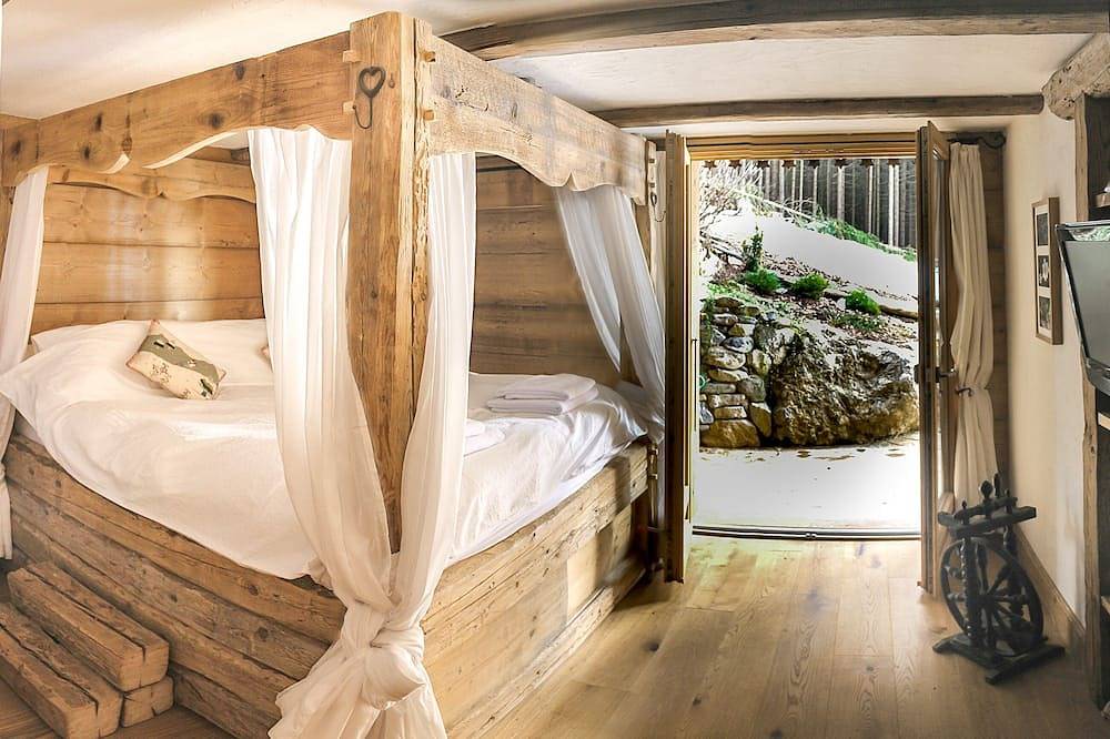 Luxuriöses Familienchalet, Ruhe & Herrliche Aussicht, Spaziergänge von der Tür in Mieussy, Region Bonneville