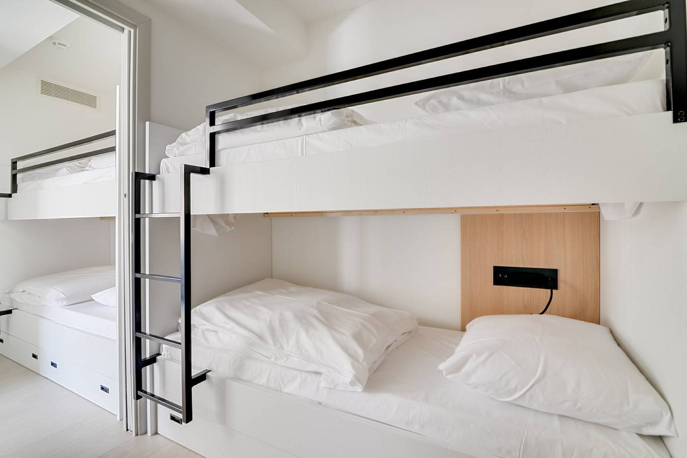 Appartement entier, New family penthouse for 6 people with 2 bunk beds in Vence, Côte méditerranéenne (France)