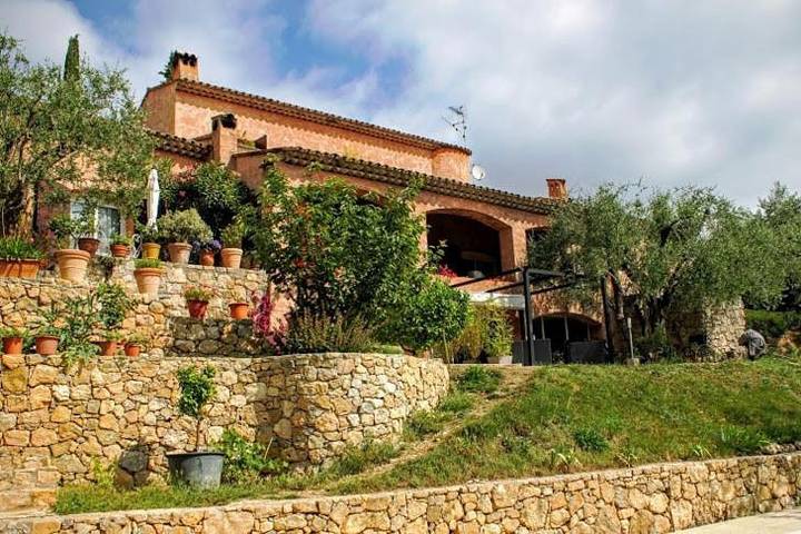 Maison d’hôte pour 2 personnes, avec Balcon ainsi que Terrasse et Vue à Le Rouret