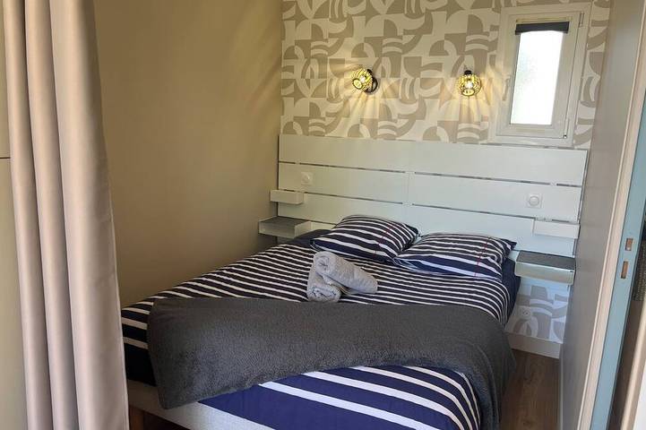 Location de vacances pour 2 personnes, avec terrasse ainsi que jardin et piscine, animaux acceptés à Le Conquet - 3