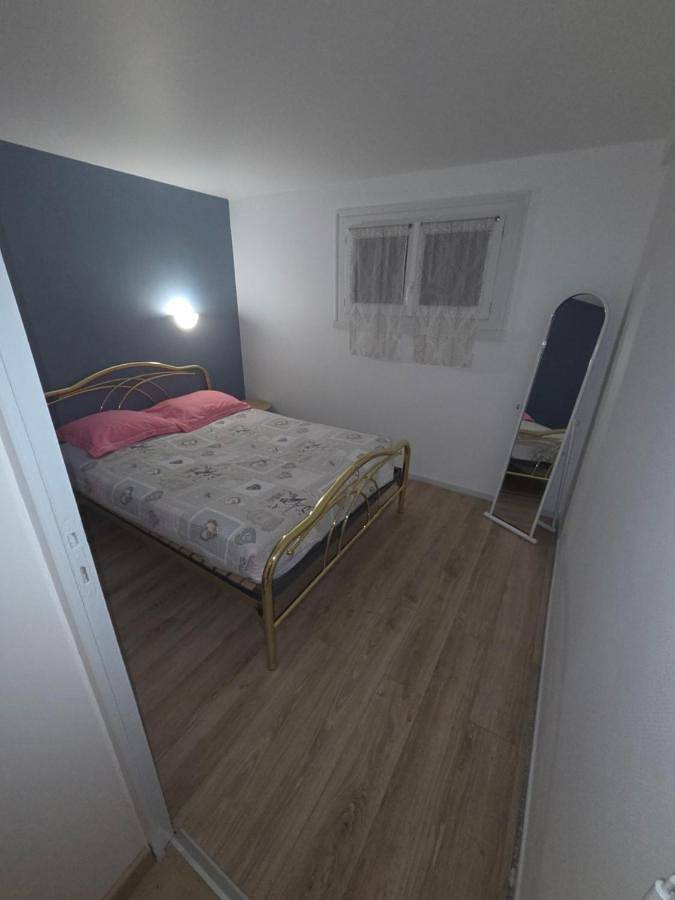 Gîte pour 2 personnes, avec terrasse à Arpajon-sur-Cère - 4