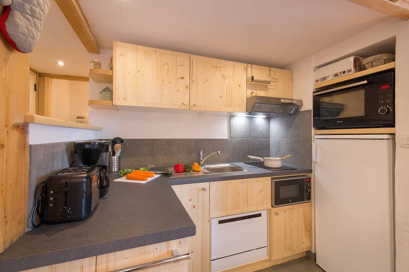 Appartement entier, Grand Roc C311 280m from Slopes, Mont-Blanc View, Parking & Wifi in Argentière, Chamonix-Mont-Blanc