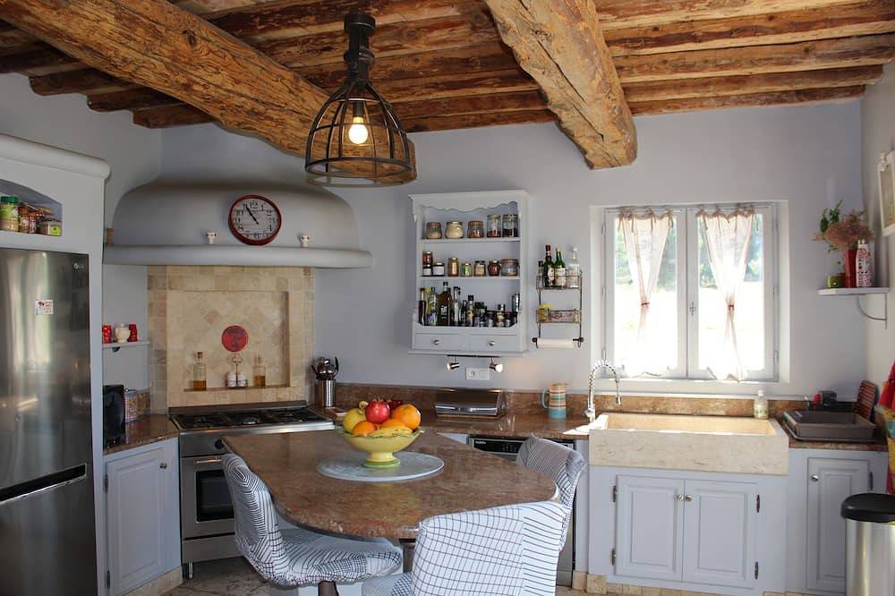 Charmantes provenzalisches Bauernhaus in einer außergewöhnlichen Umgebung im Herzen des Montagnette in Boulbon, Arles und Umgebung