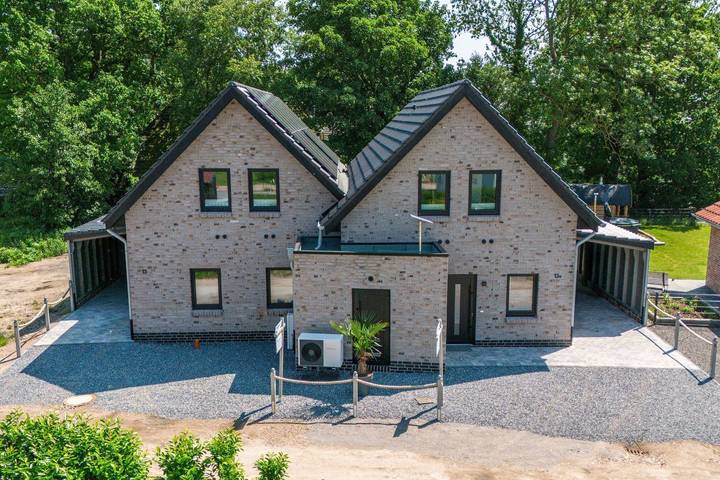 Ferienhaus für 6 Personen, mit Garten und Sauna in Jade