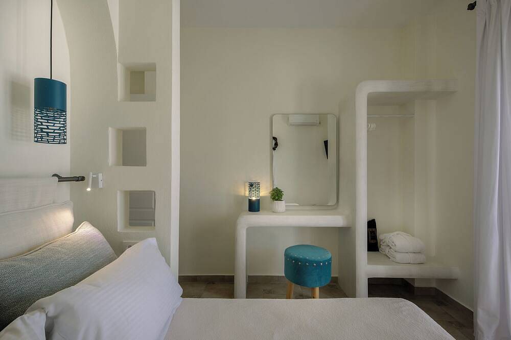 *Special offer* Stunning family-friendly Hemera Holiday Home villa on Santorini in Santorini