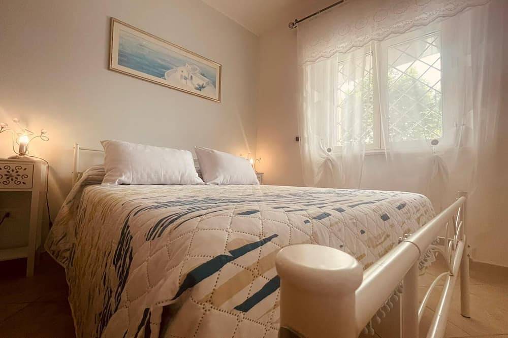 Apartamento entero, Cozy retreat 300mt from the Sea, Your corner of Relax and Comfort in Neptune! in Nettuno, Provincia de Roma