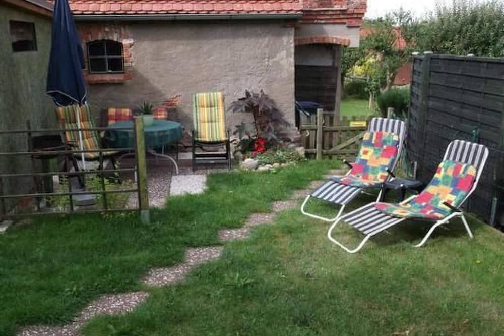 Ganze Wohnung, Appartement mit Garten, Grill und Terrasse in Kuhlen-Wendorf, Ludwigslust-Parchim