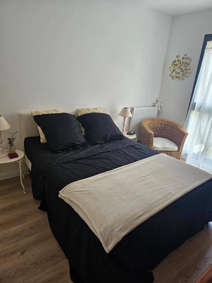 Appartement entier, Appartement Balcon standing Pontoise gare Rer C H J Paris Nord-ouest in Pontoise, Val-d'Oise