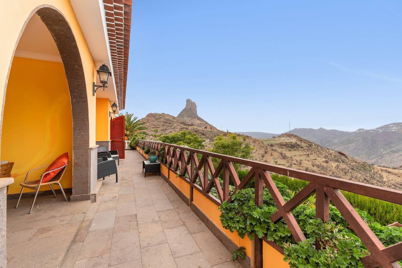 'Roque Bentayga' con vistas a la montaña, Wi-Fi y aire acondicionado in Tejeda, Gran Canaria Oeste